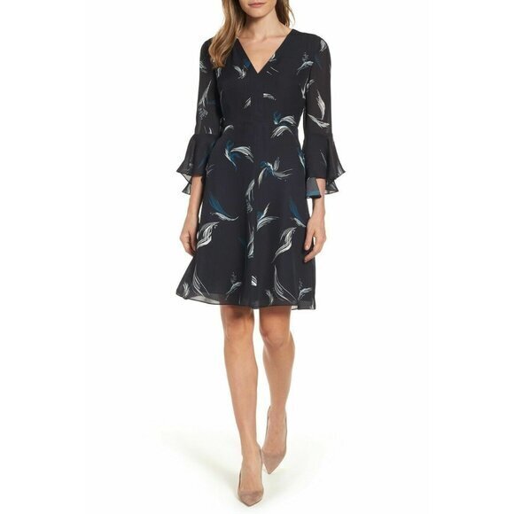 Classiques Entier Dresses & Skirts - Classiques Entier Dress Bell Sleeve A-line Print Silk Floral Print SZ 6 New $299